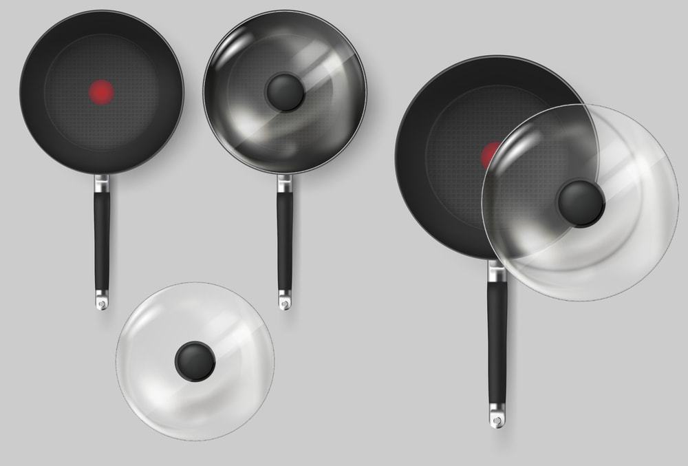Are the handles of the pan detachable