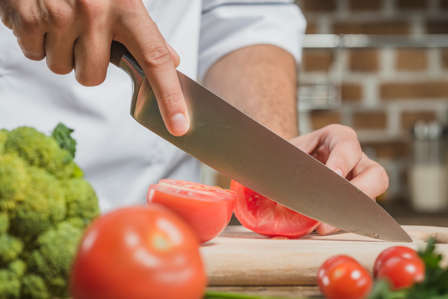 Whetstone vs Honing Rod - How to Sharpen Your Knives